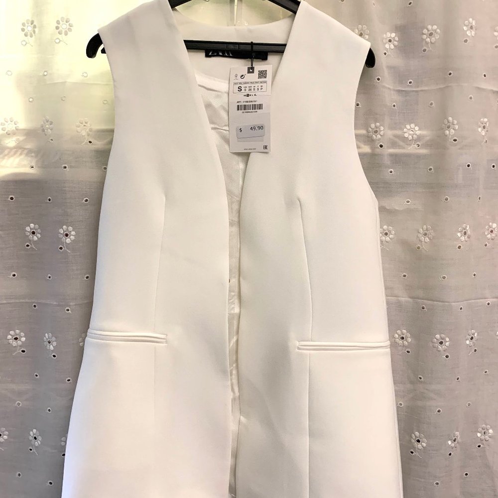 ZARA NWT white gilet/vest Small